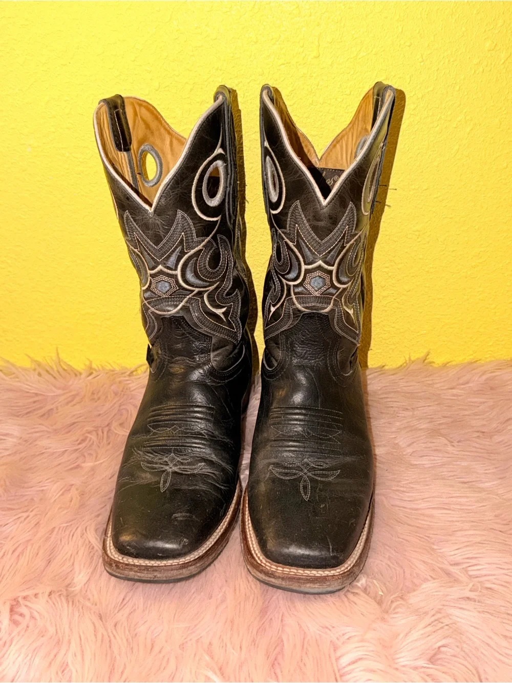 Men's Black Embroidered Western Boots